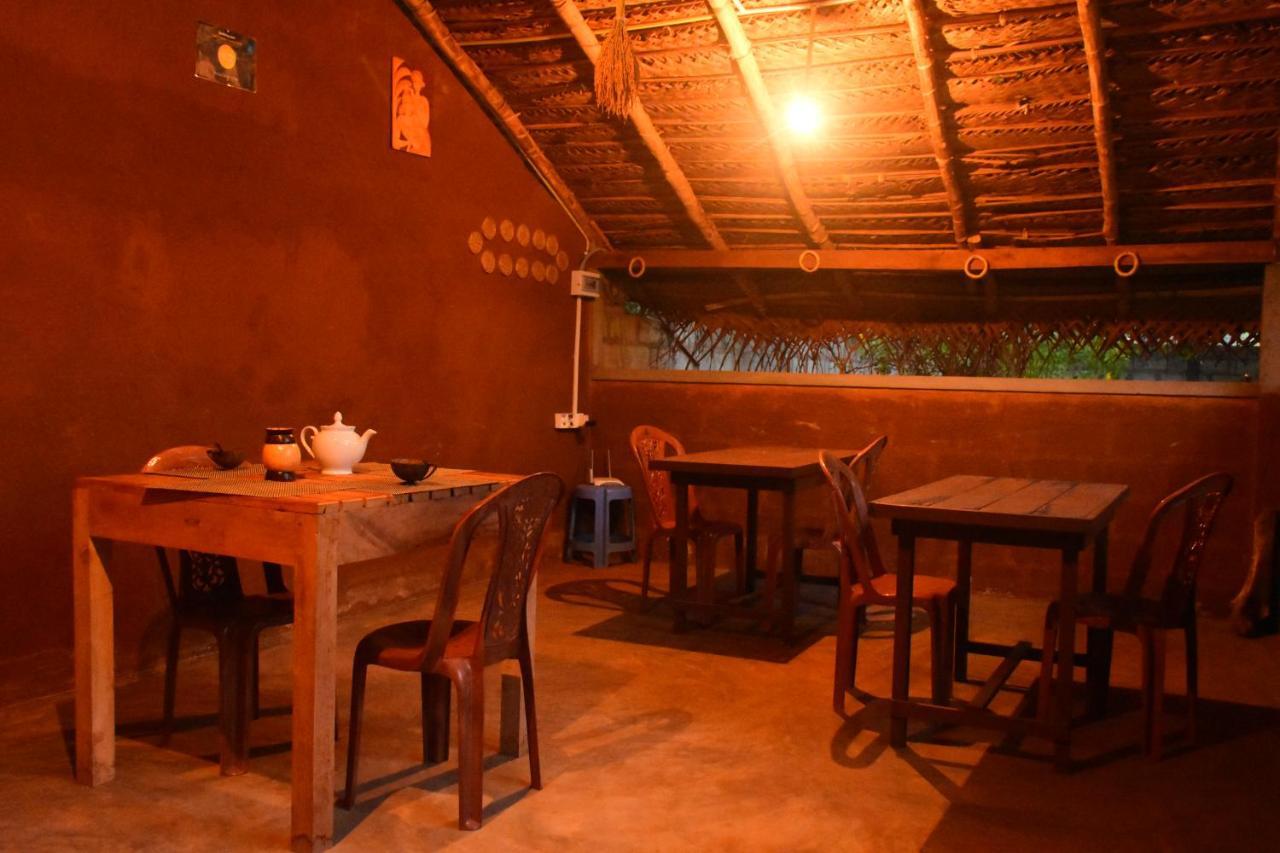 Kuma Safari Lodge Udawalawe Exteriér fotografie